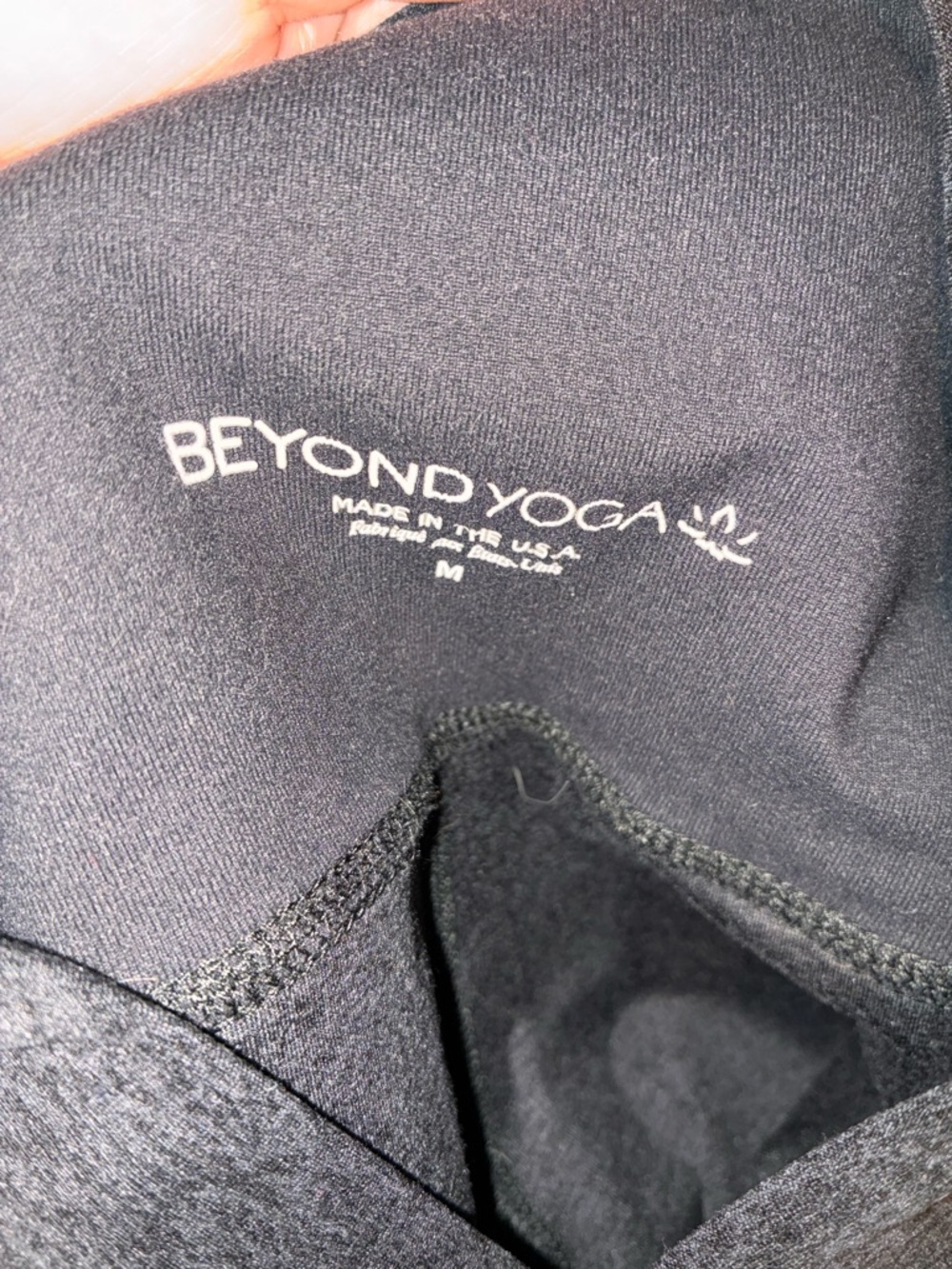 Beyond Yoga Black Performance Leggings - Picture 3 of 4